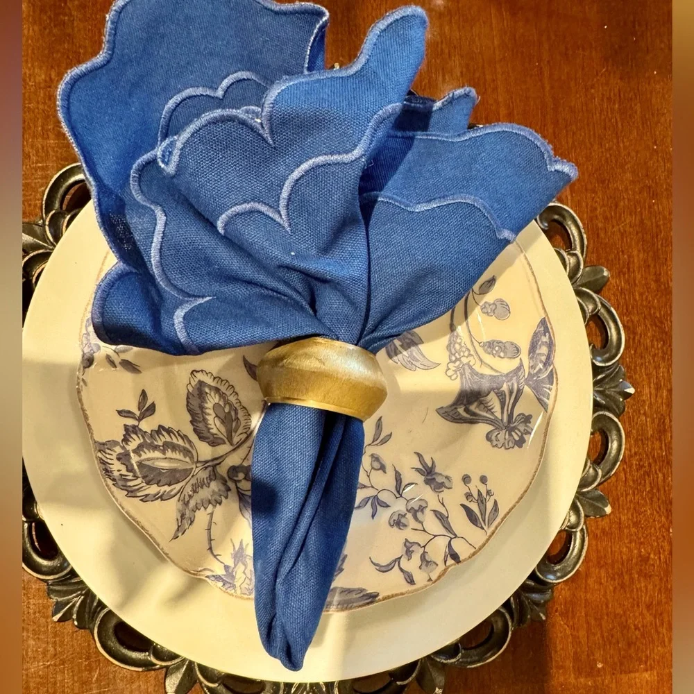 Vintage Pier 1 Brushed Metal Gold Napkin Rings (set of 4)